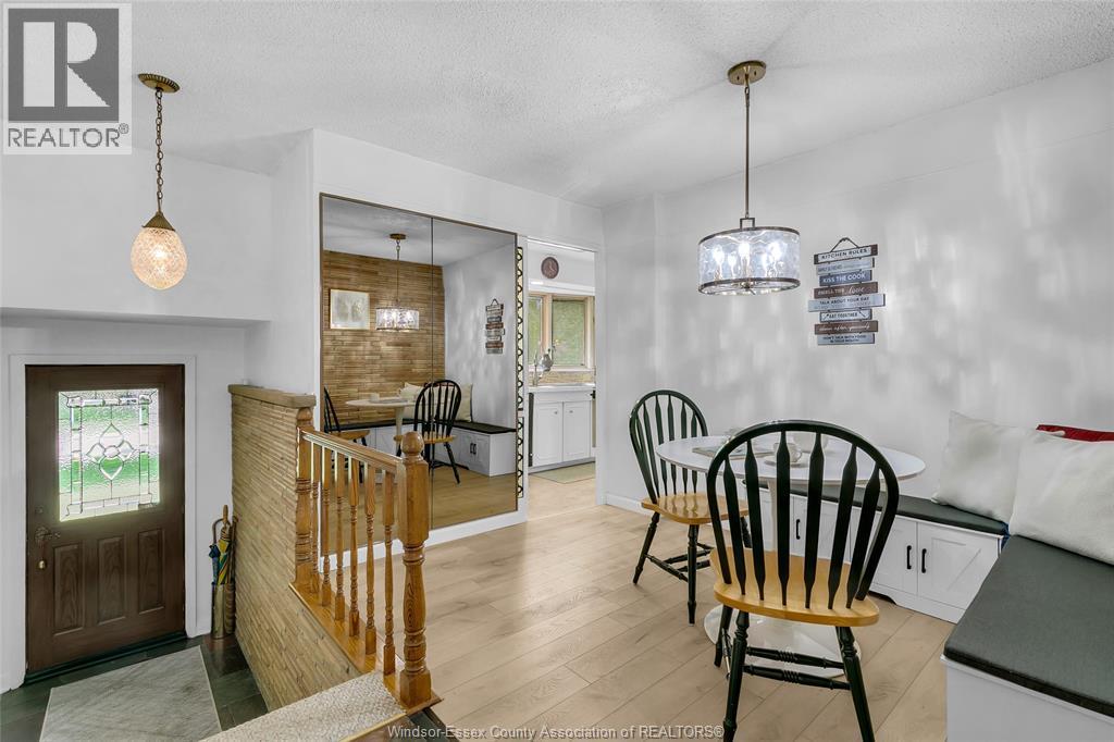 719 Champlain Drive, Windsor, ON - Indoor