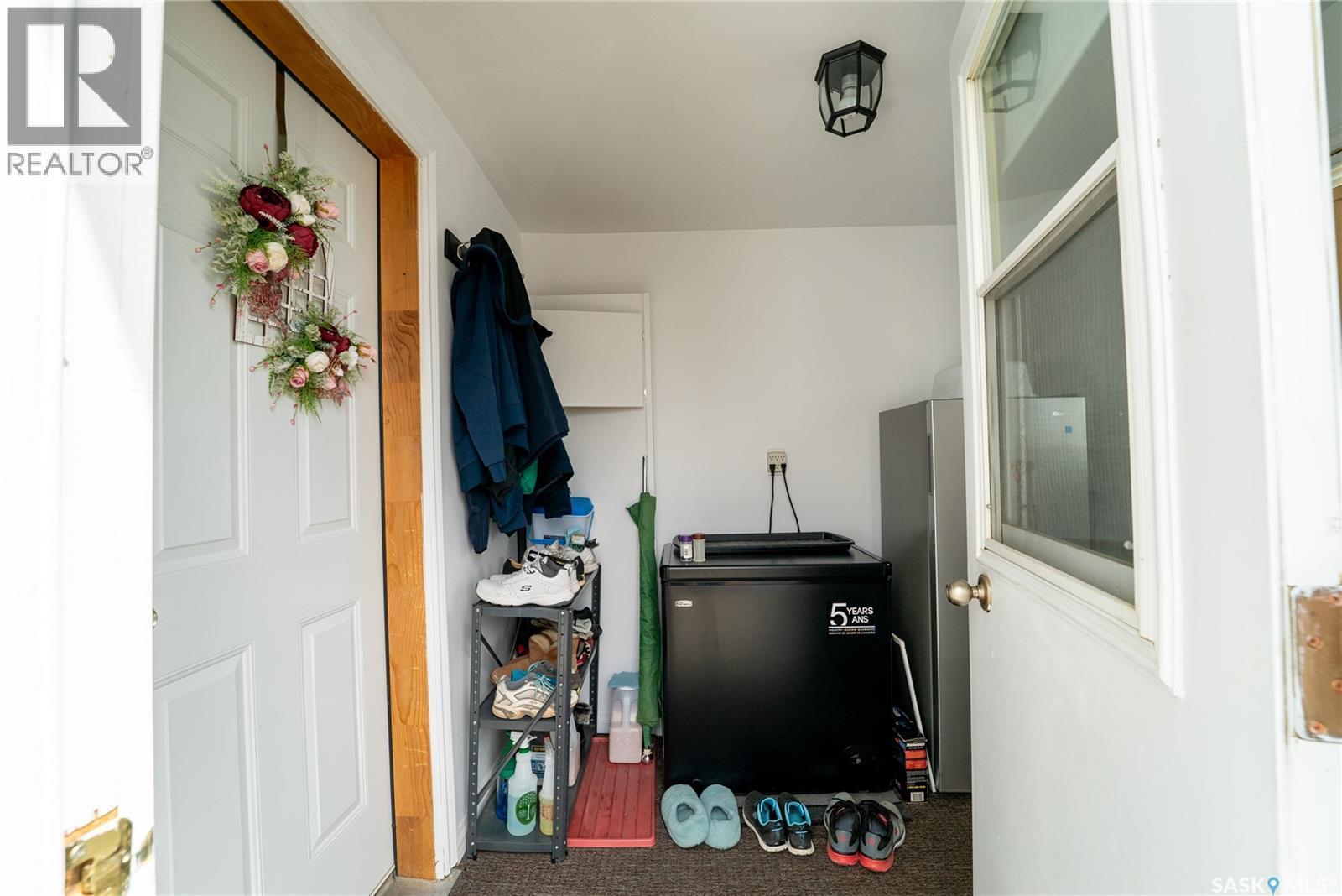 300 Carson Street, Dundurn, SK - Indoor Photo Showing Other Room