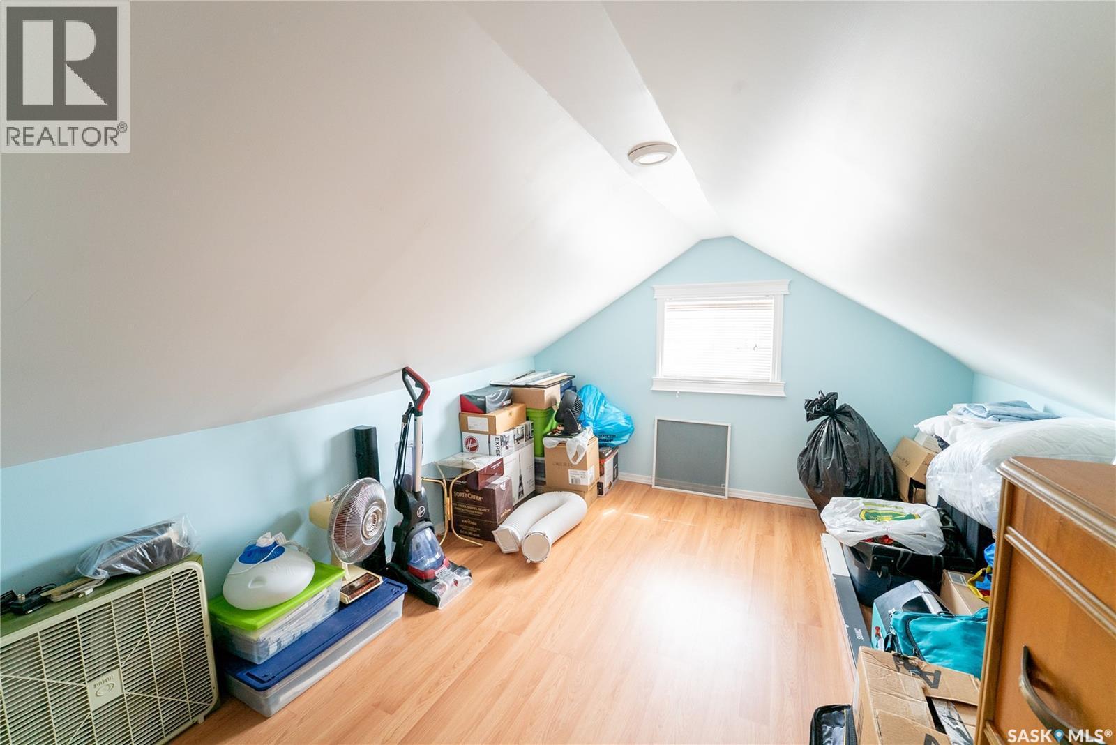 300 Carson Street, Dundurn, SK - Indoor