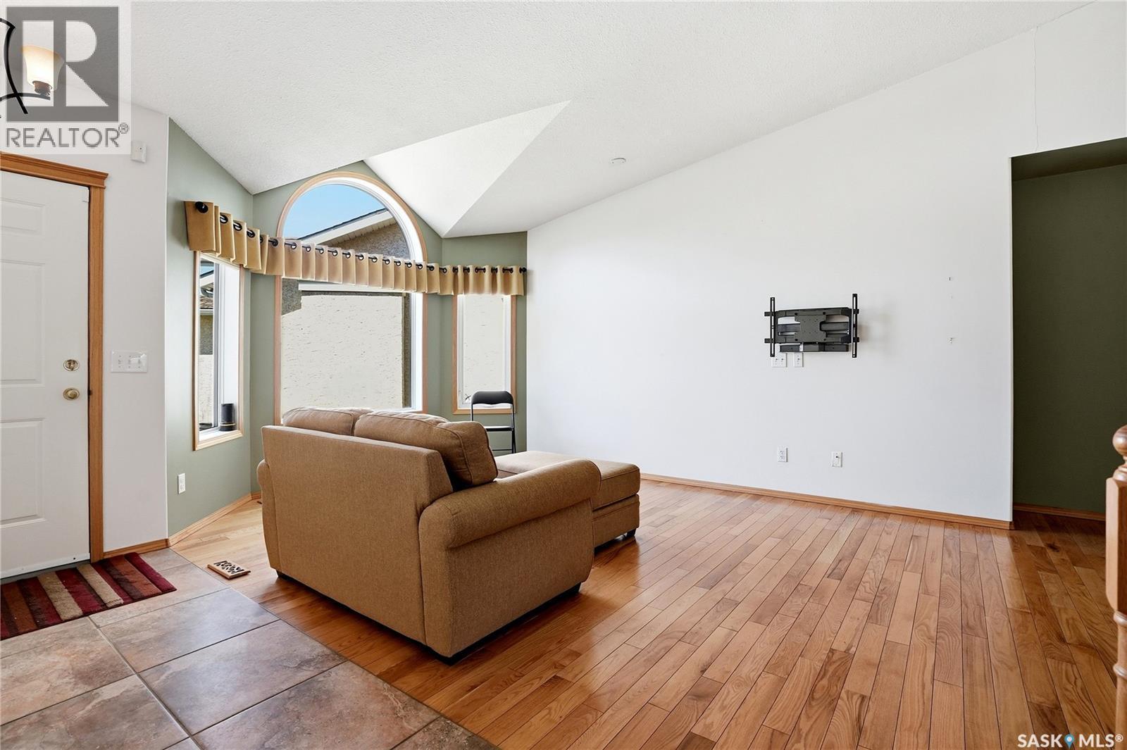 309 315 Berini Drive, Saskatoon, SK