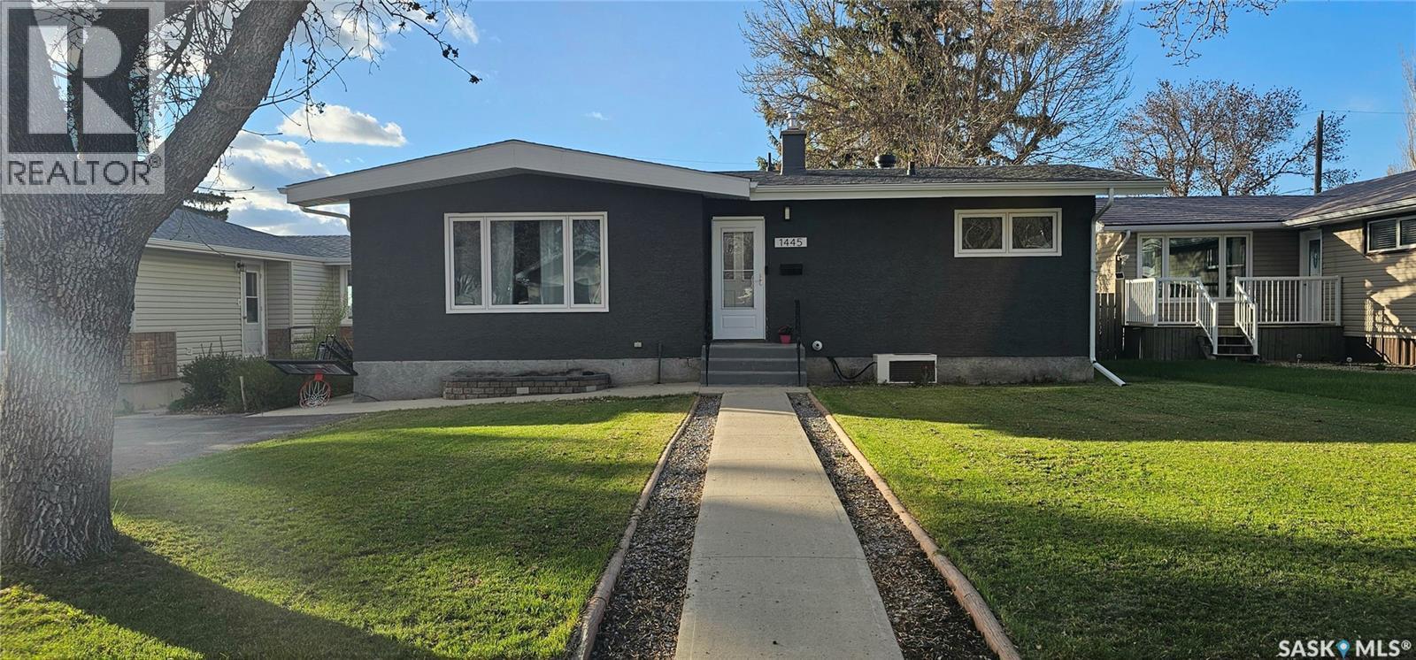 1445 Ashley Drive, Swift Current, SK