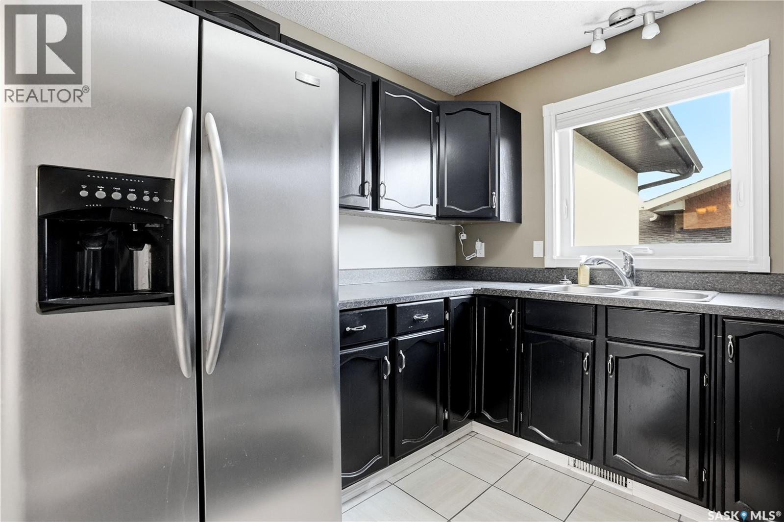 5851 Ehrle Crescent, Regina, SK