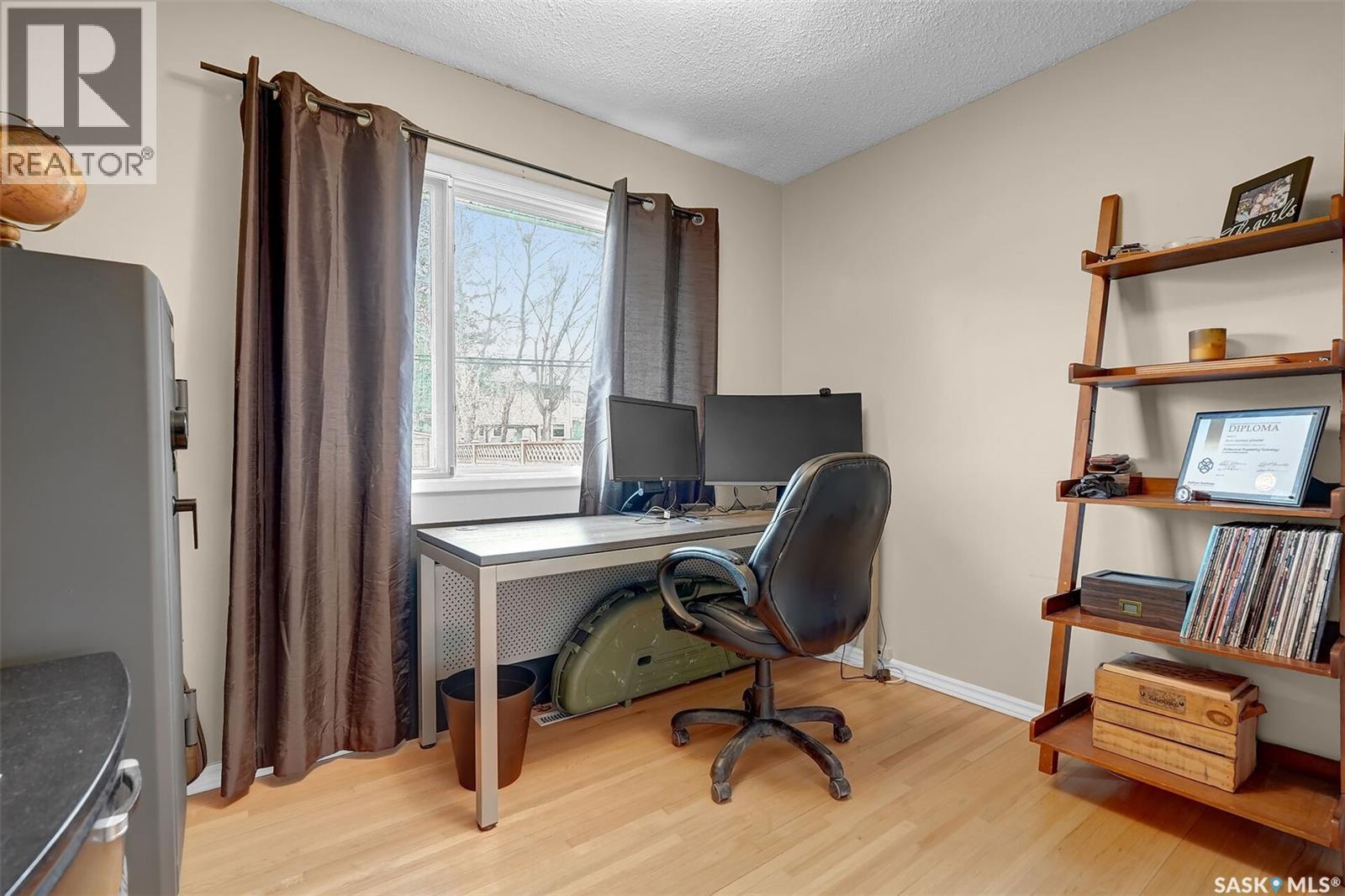 3211 29Th Avenue, Regina, SK - Indoor Photo Showing Office