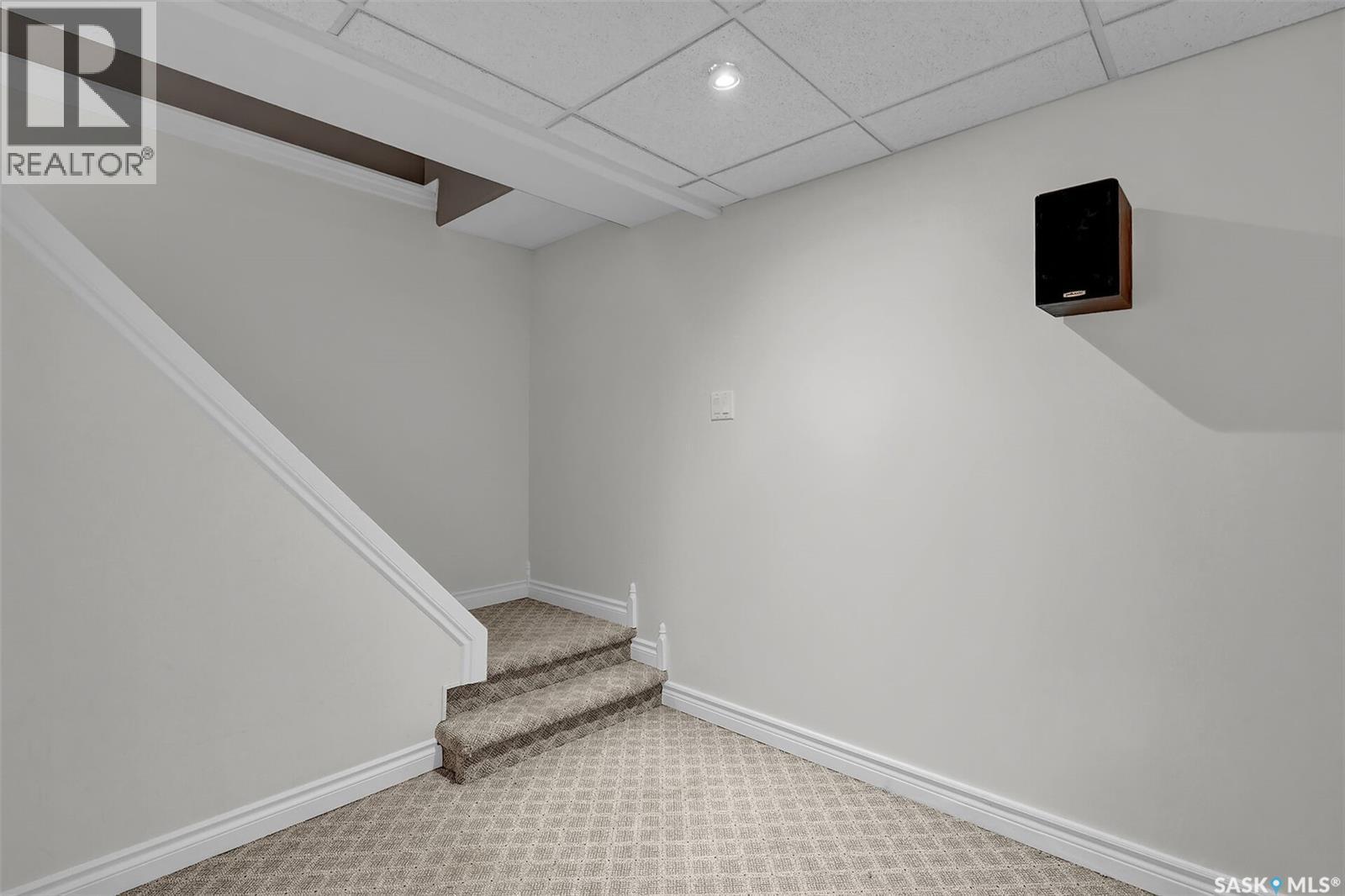 3211 29Th Avenue, Regina, SK - Indoor Photo Showing Other Room
