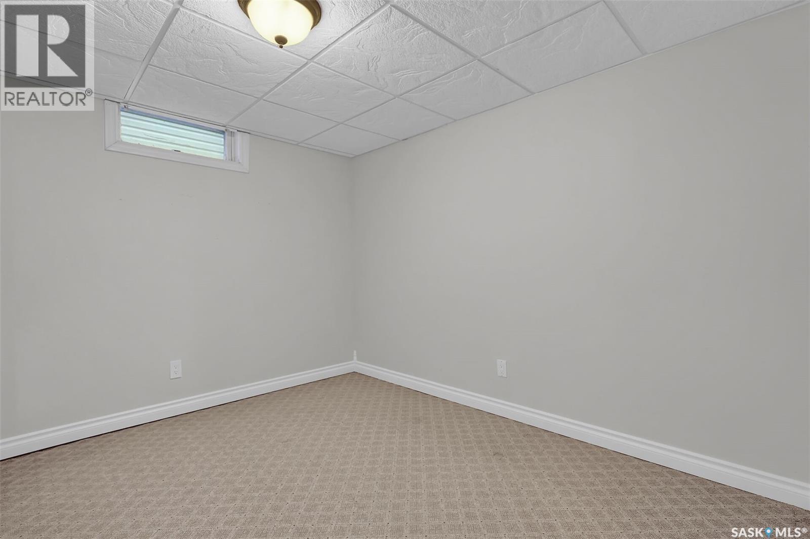3211 29Th Avenue, Regina, SK - Indoor Photo Showing Other Room