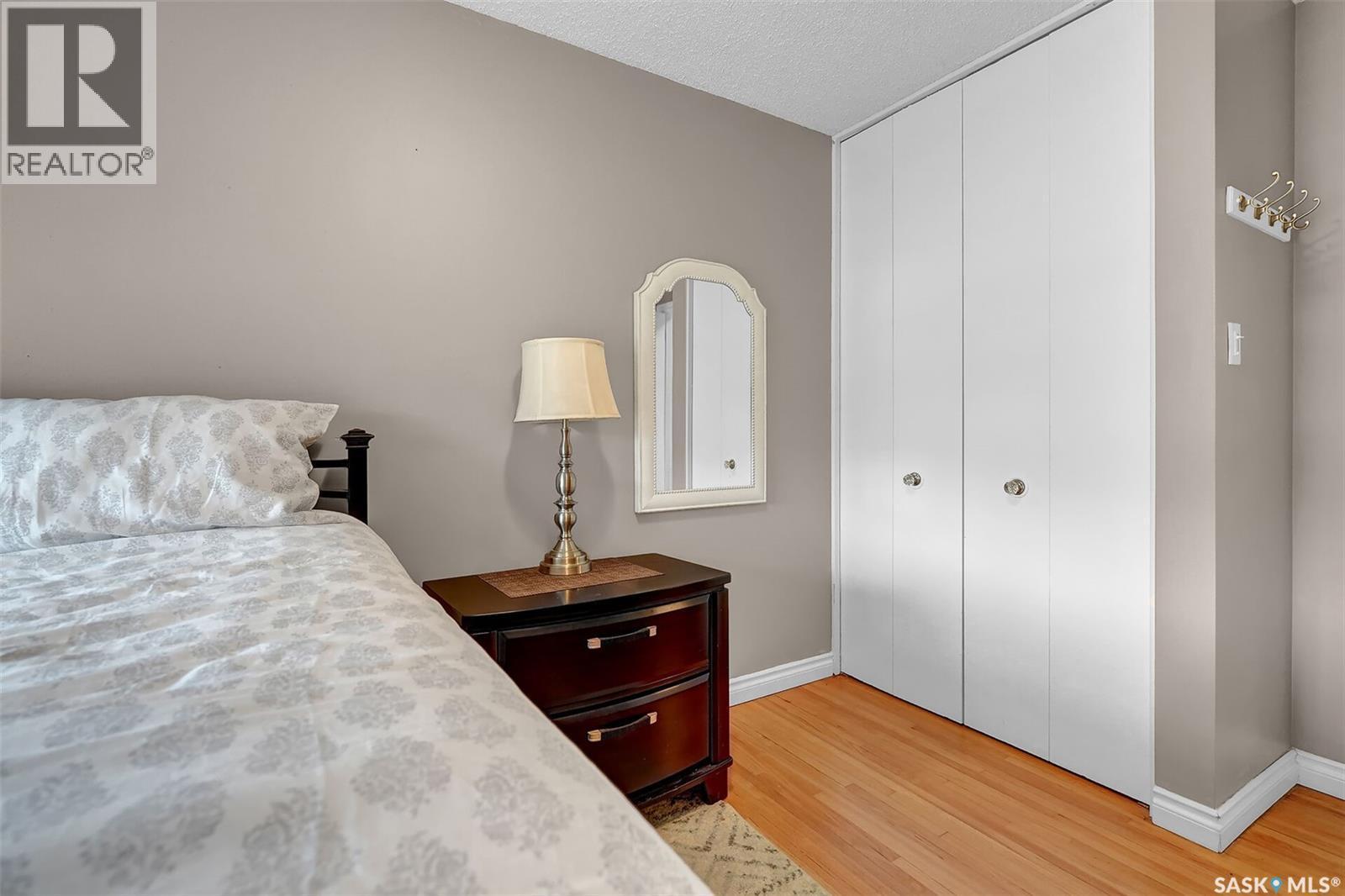 3211 29Th Avenue, Regina, SK - Indoor Photo Showing Bedroom