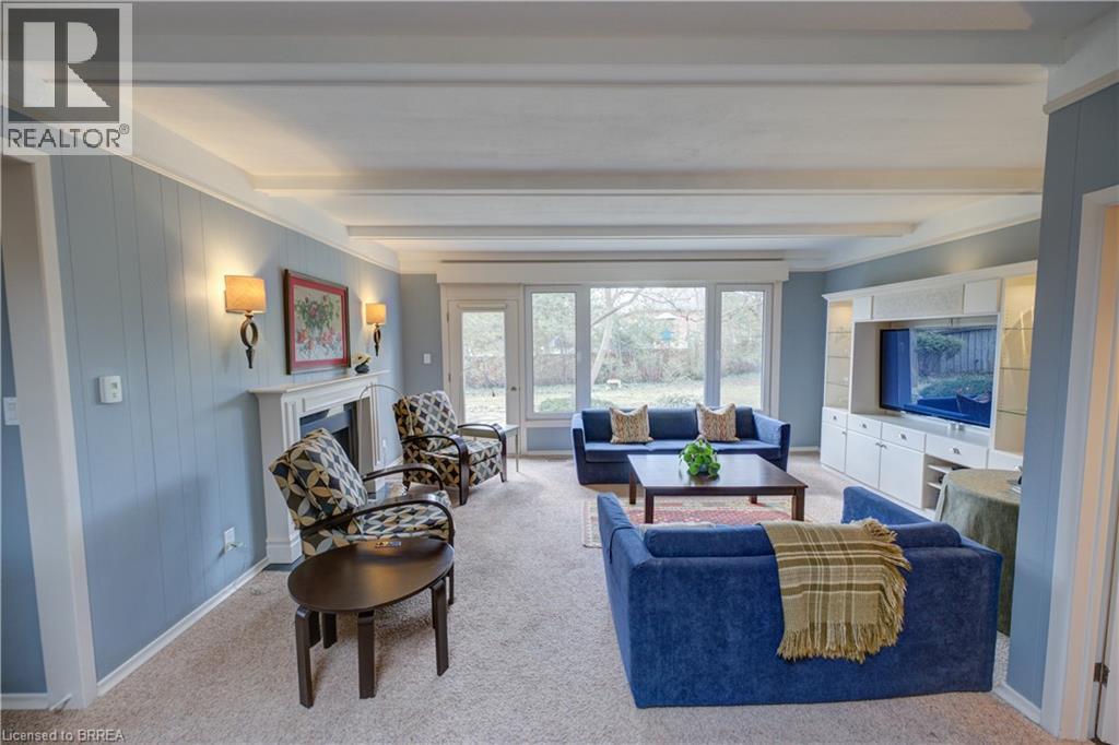 9 Summerhayes Crescent, Brantford, ON - Indoor Photo Showing Living Room With Fireplace