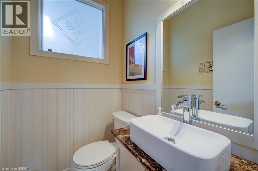 9 Summerhayes Crescent, Brantford, ON - Indoor Photo Showing Bathroom