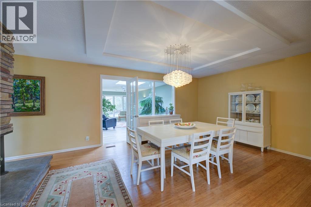 9 Summerhayes Crescent, Brantford, ON - Indoor Photo Showing Dining Room