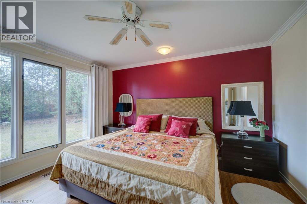 9 Summerhayes Crescent, Brantford, ON - Indoor Photo Showing Bedroom