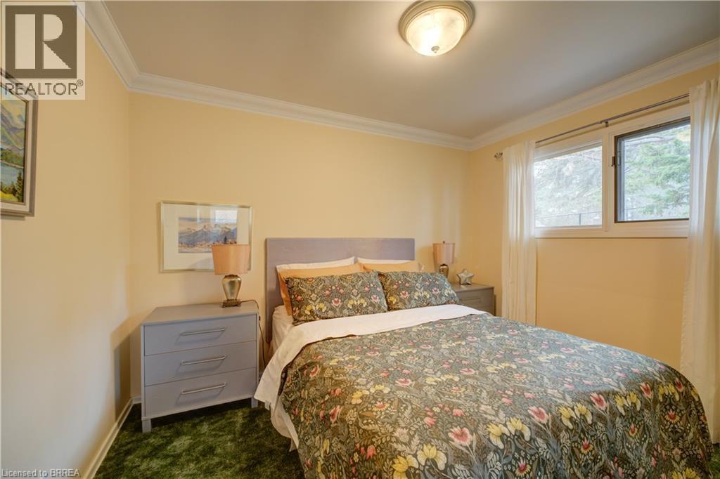 9 Summerhayes Crescent, Brantford, ON - Indoor Photo Showing Bedroom