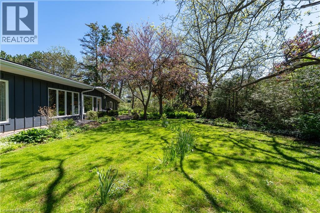 9 Summerhayes Crescent, Brantford, ON - Outdoor