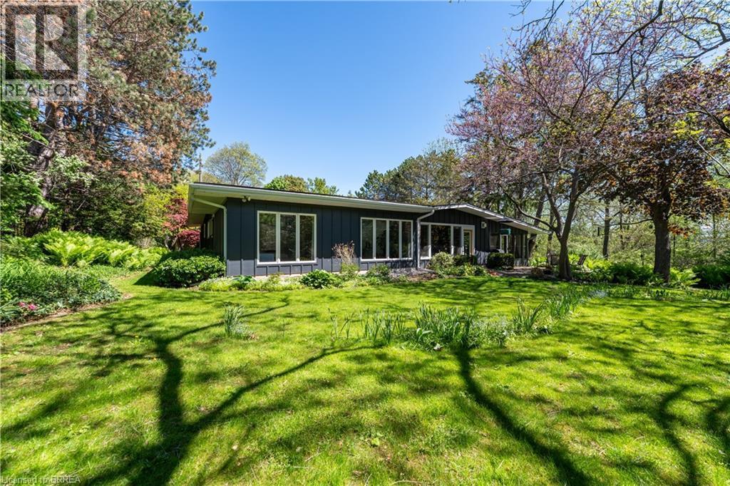 9 Summerhayes Crescent, Brantford, ON - Outdoor