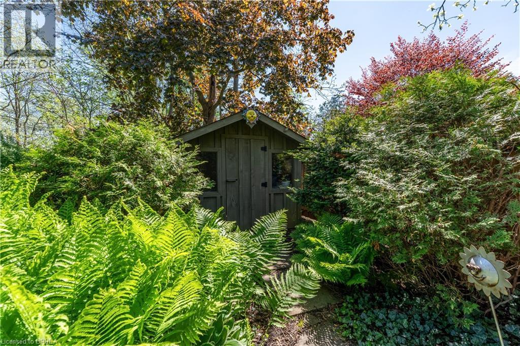9 Summerhayes Crescent, Brantford, ON - Outdoor