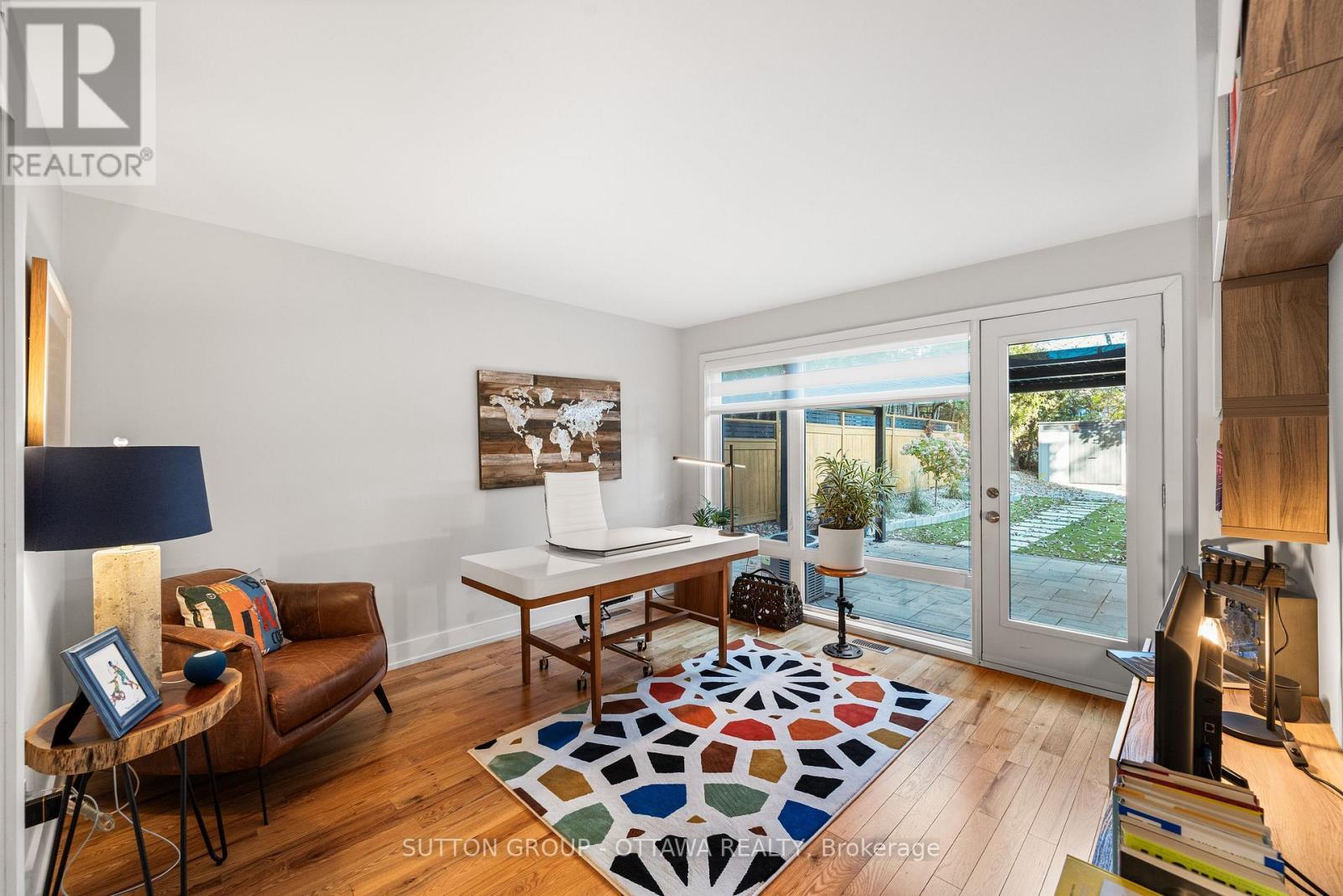 1127 North River Road, Ottawa, ON - Indoor