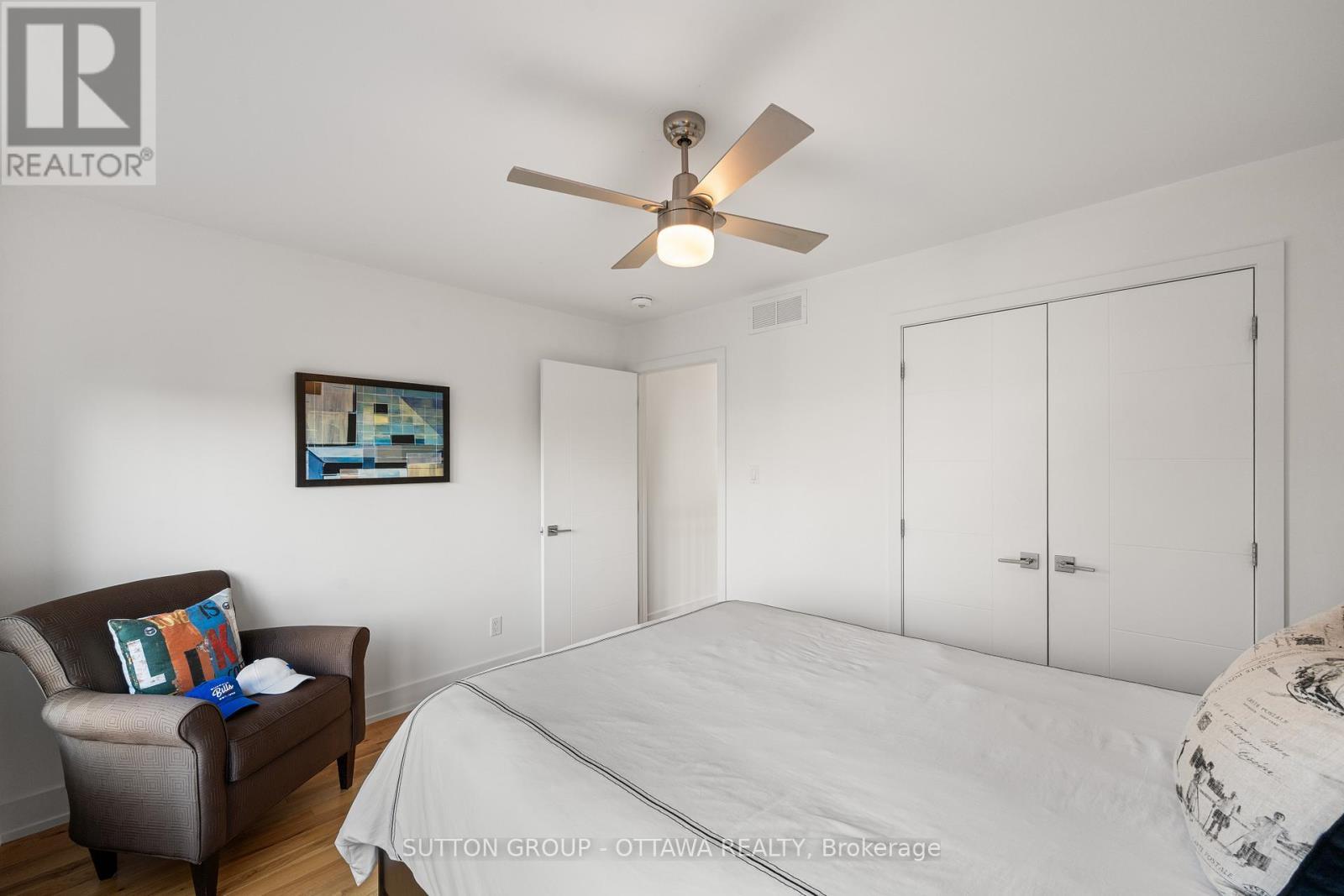 1127 North River Road, Ottawa, ON - Indoor Photo Showing Bedroom