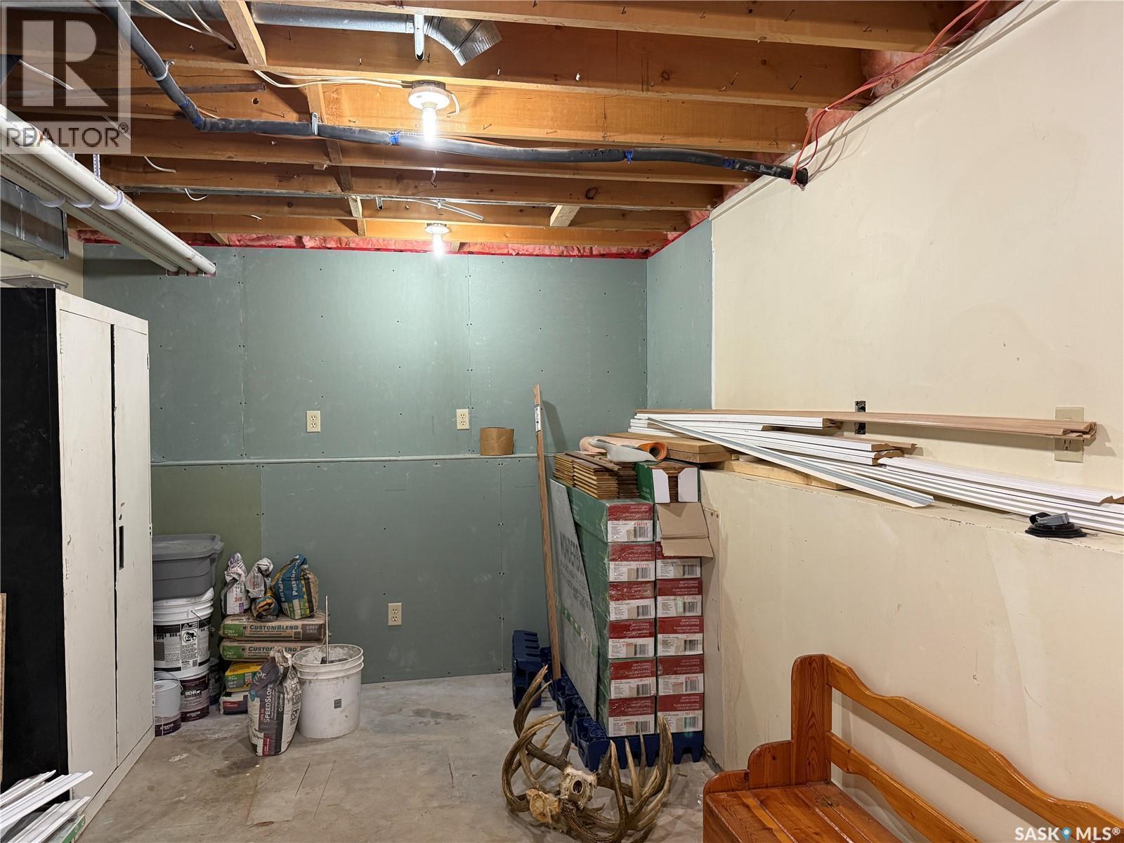 138 Weyakwin Drive, Saskatoon, SK - Indoor Photo Showing Basement
