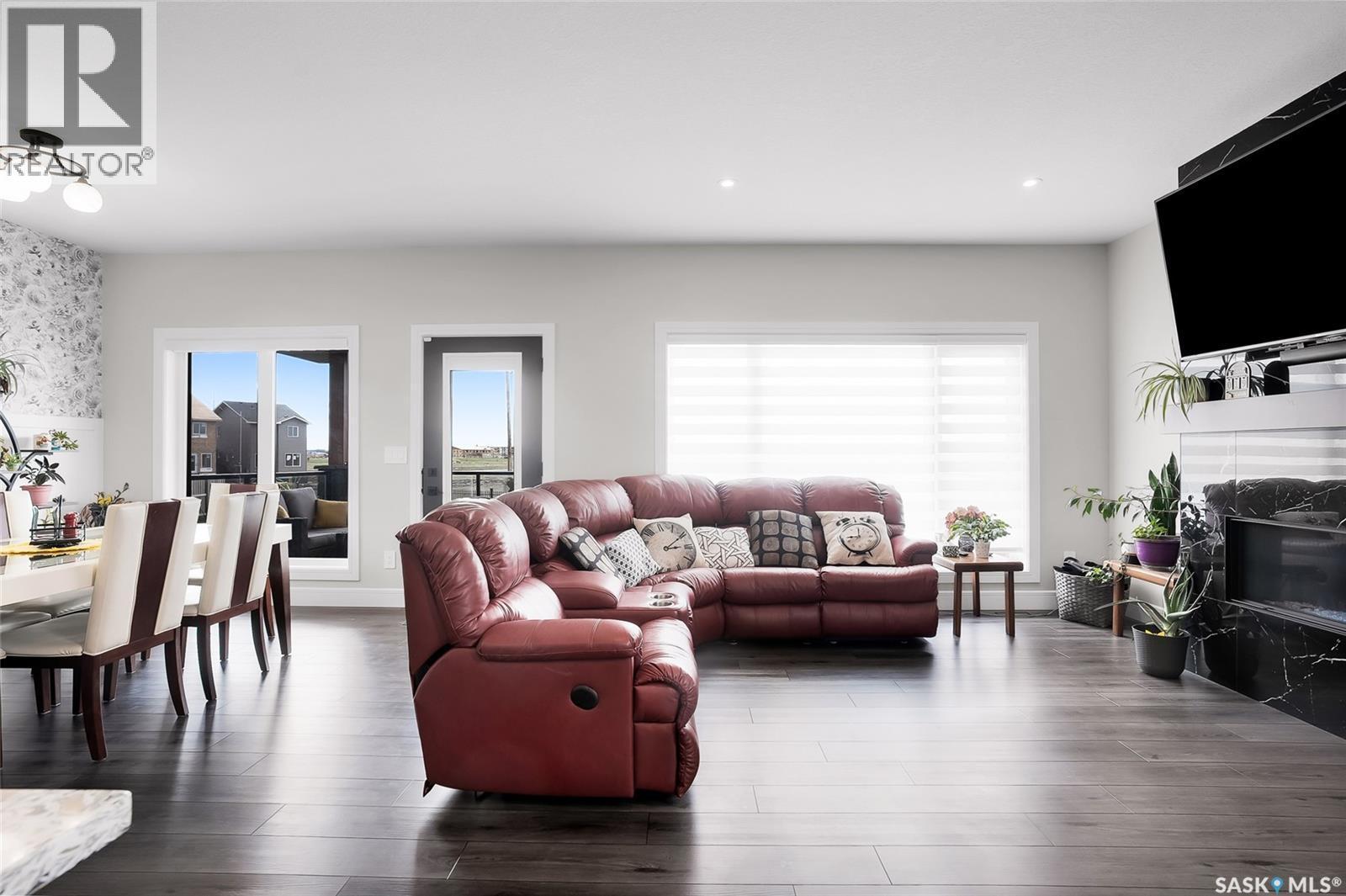 862 Bentley Manor, Saskatoon, SK