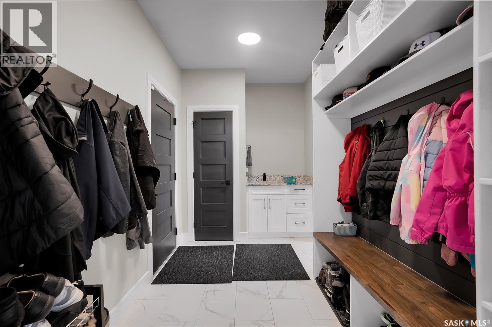 862 Bentley Manor, Saskatoon, SK