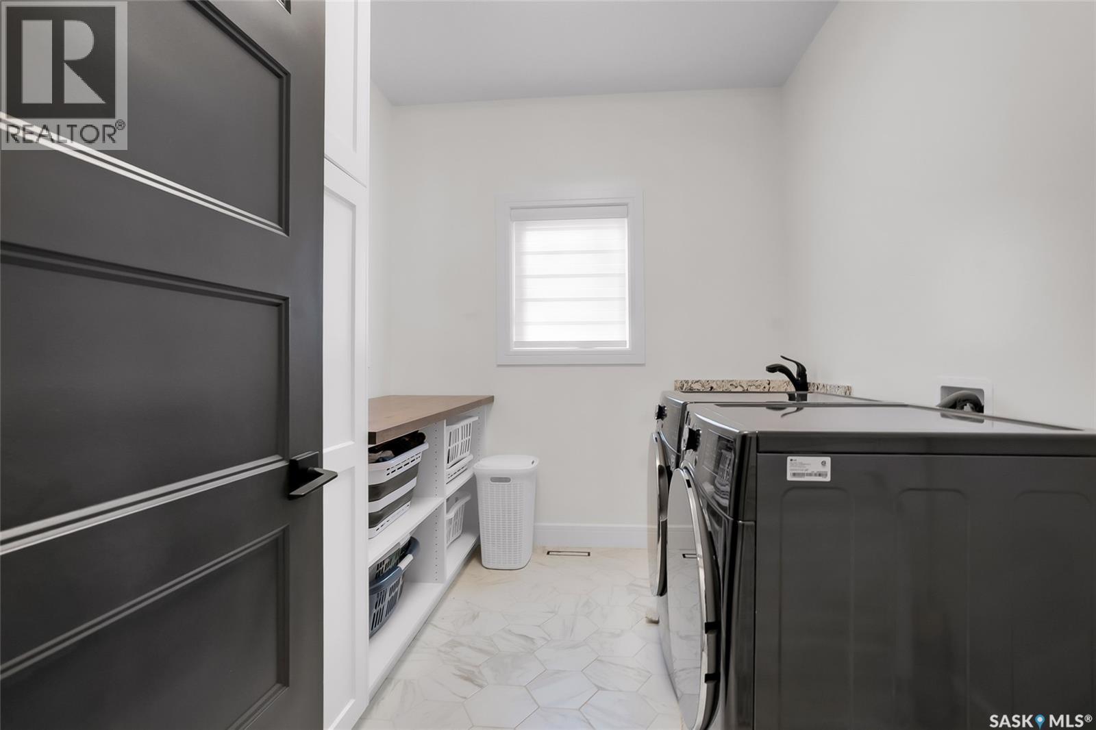 862 Bentley Manor, Saskatoon, SK