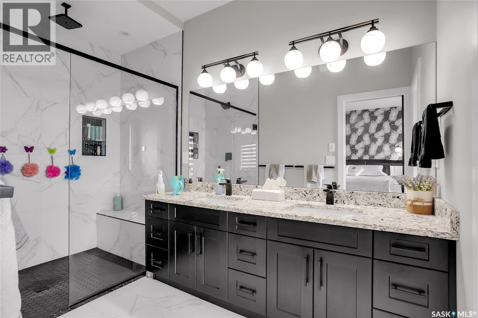 862 Bentley Manor, Saskatoon, SK