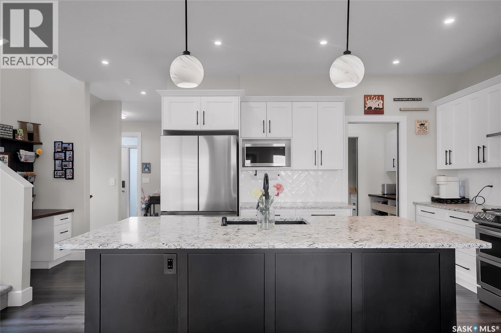 862 Bentley Manor, Saskatoon, SK