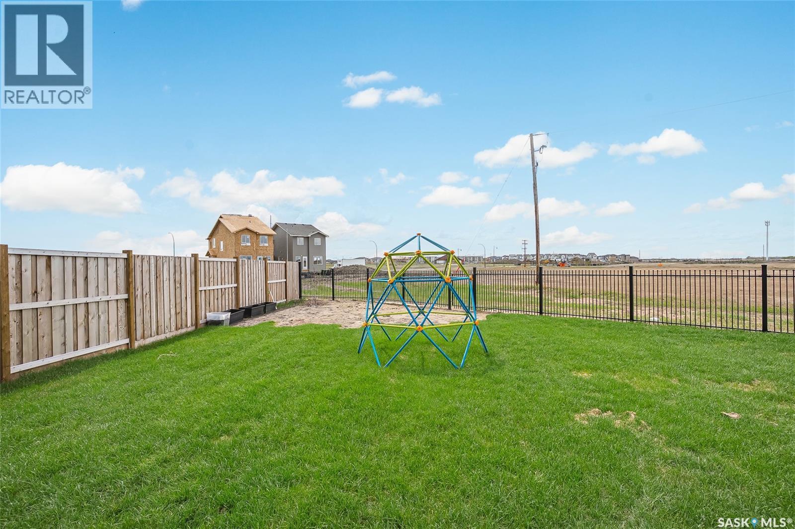 862 Bentley Manor, Saskatoon, SK