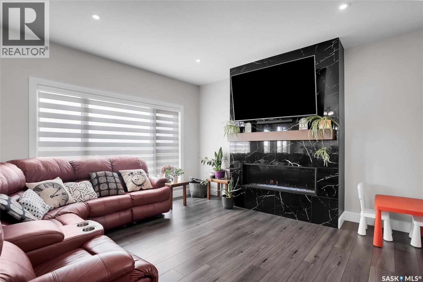 862 Bentley Manor, Saskatoon, SK