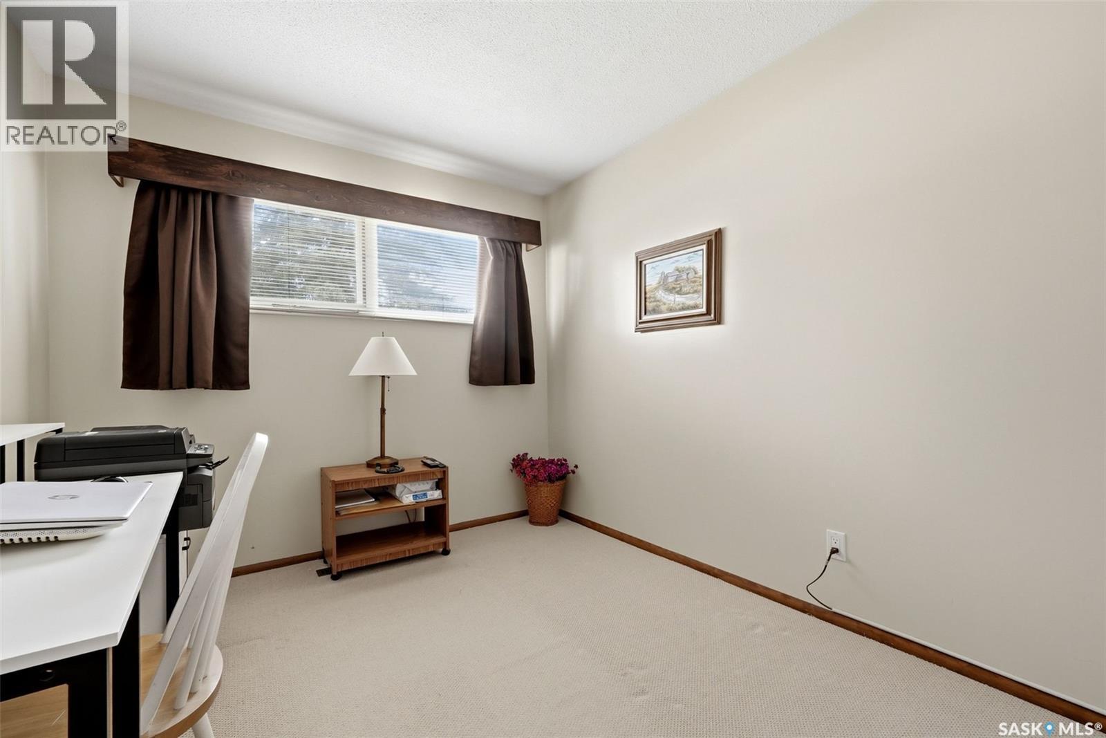 15 Hudson Drive, Regina, SK - Indoor