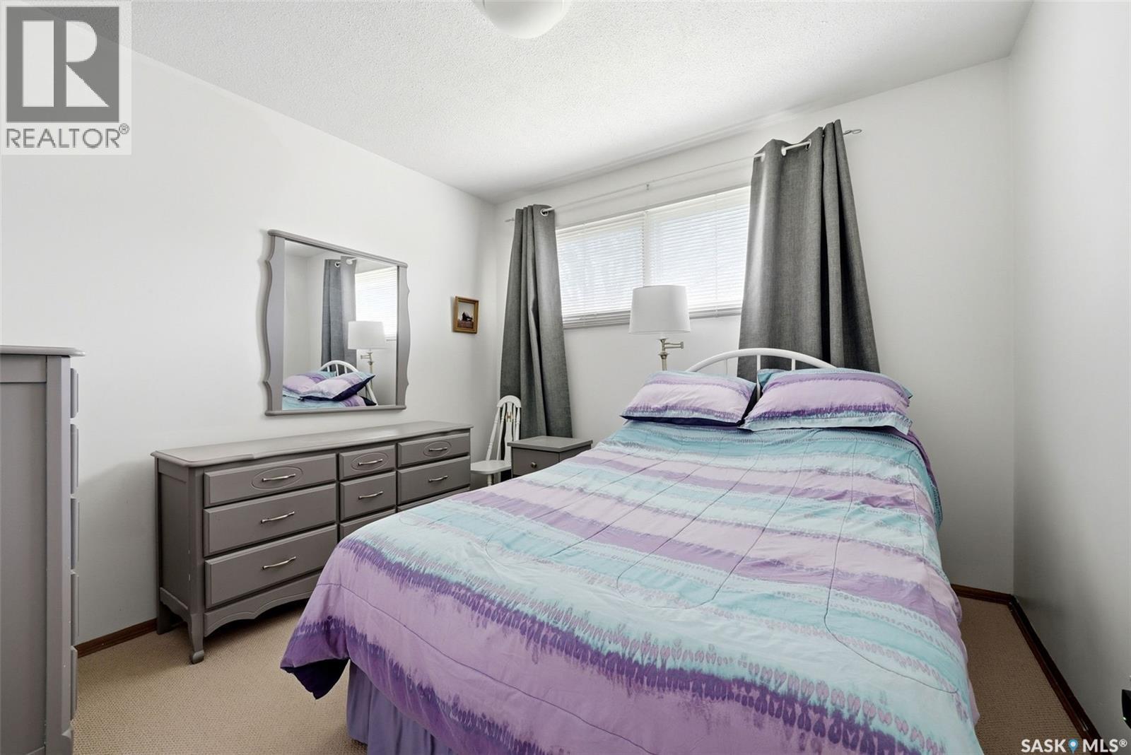 15 Hudson Drive, Regina, SK - Indoor Photo Showing Bedroom