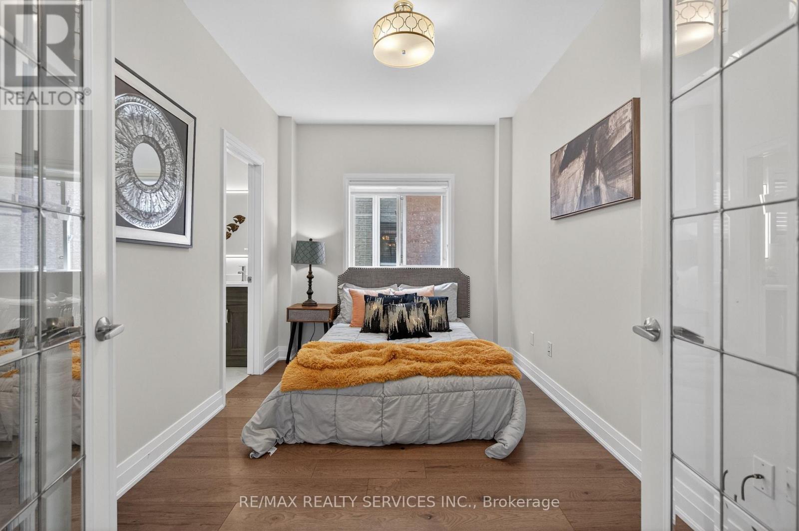 3365 Destination Drive, Mississauga, ON - Indoor Photo Showing Bedroom