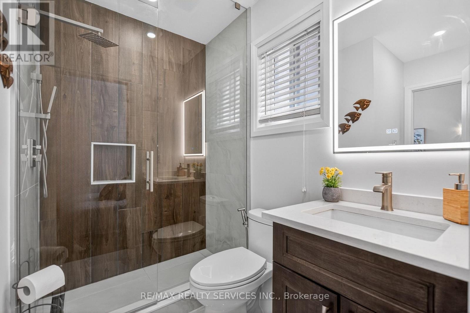 3365 Destination Drive, Mississauga, ON - Indoor Photo Showing Bathroom