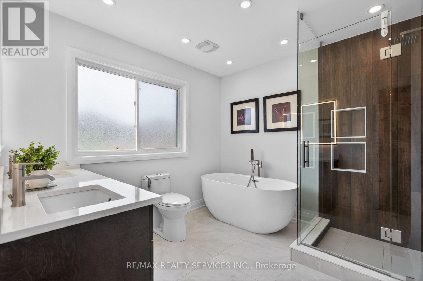 3365 Destination Drive, Mississauga, ON - Indoor Photo Showing Bathroom
