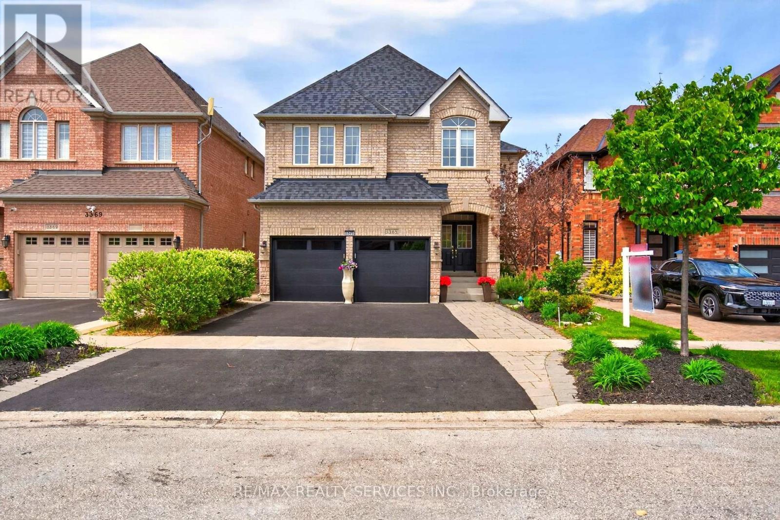 3365 Destination Drive, Mississauga, ON - Outdoor With Facade