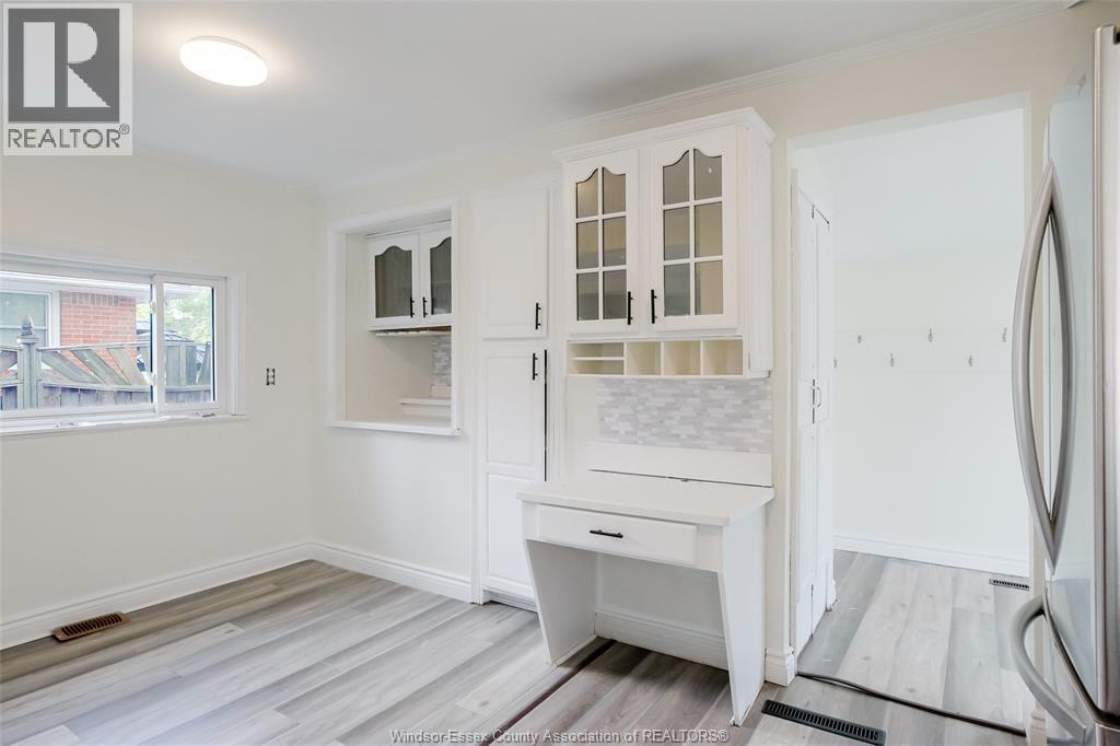 1054 Glidden, Windsor, ON - Indoor Photo Showing Other Room