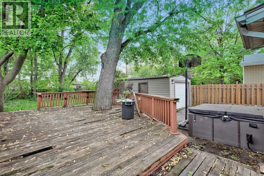 1054 Glidden, Windsor, ON - Outdoor With Deck Patio Veranda With Exterior