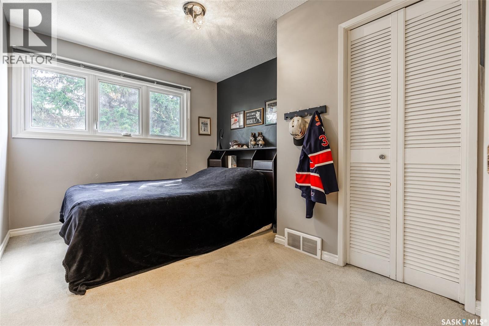 161 Columbia Drive, Saskatoon, SK