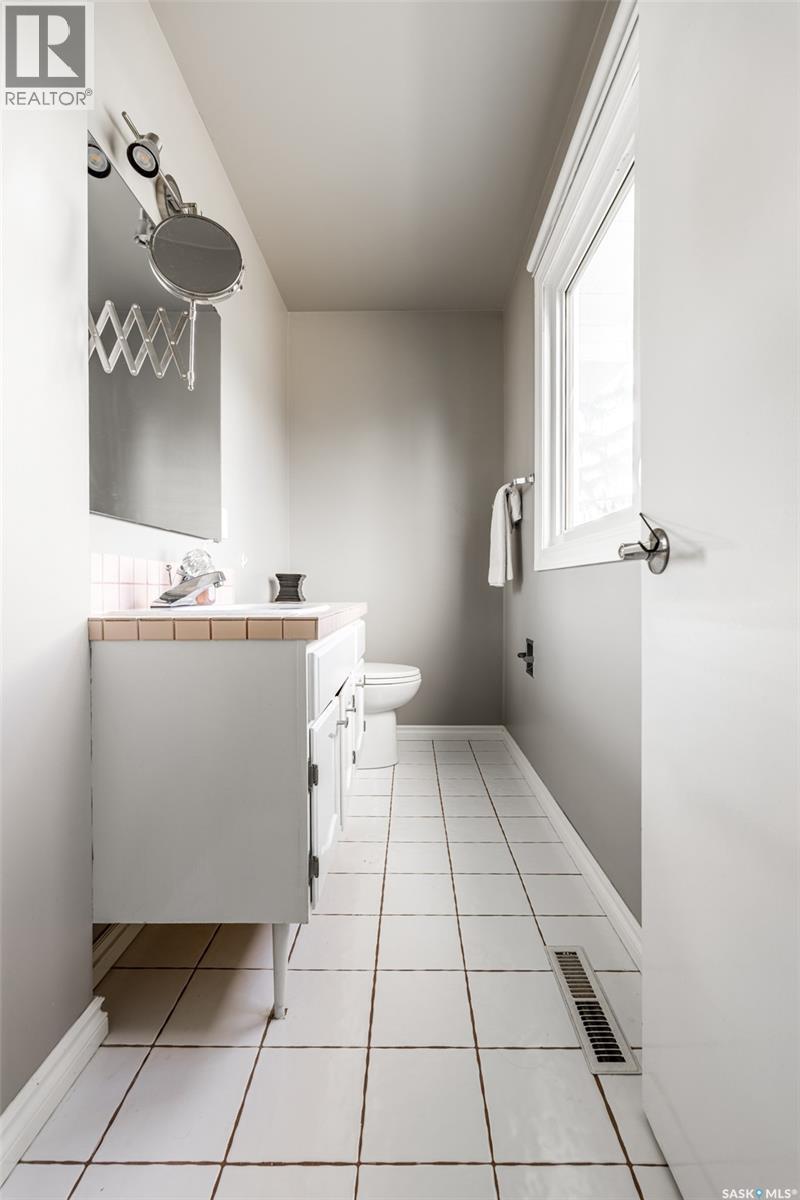 161 Columbia Drive, Saskatoon, SK
