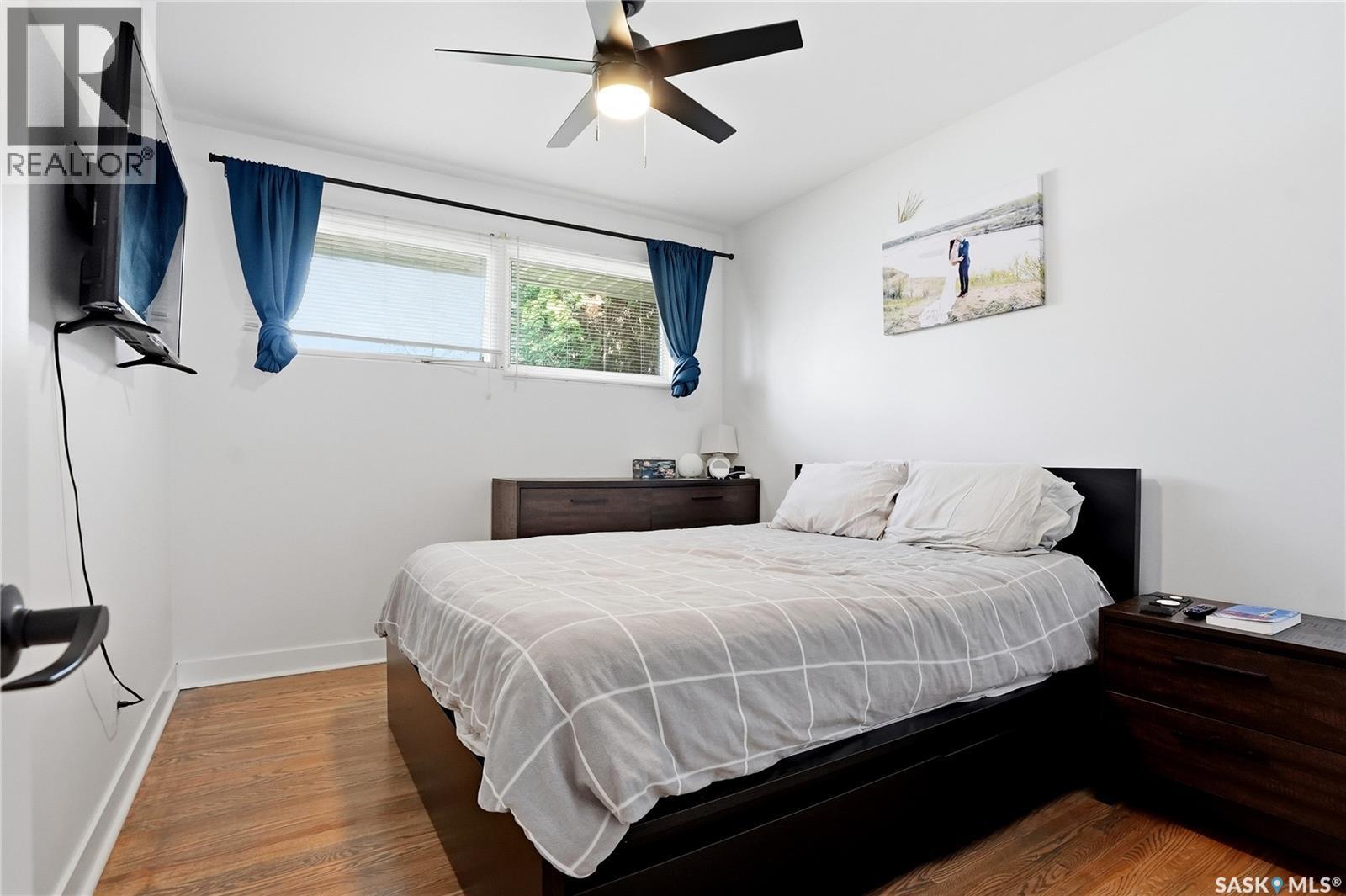 1918 Ewart Avenue, Saskatoon, SK - Indoor Photo Showing Bedroom