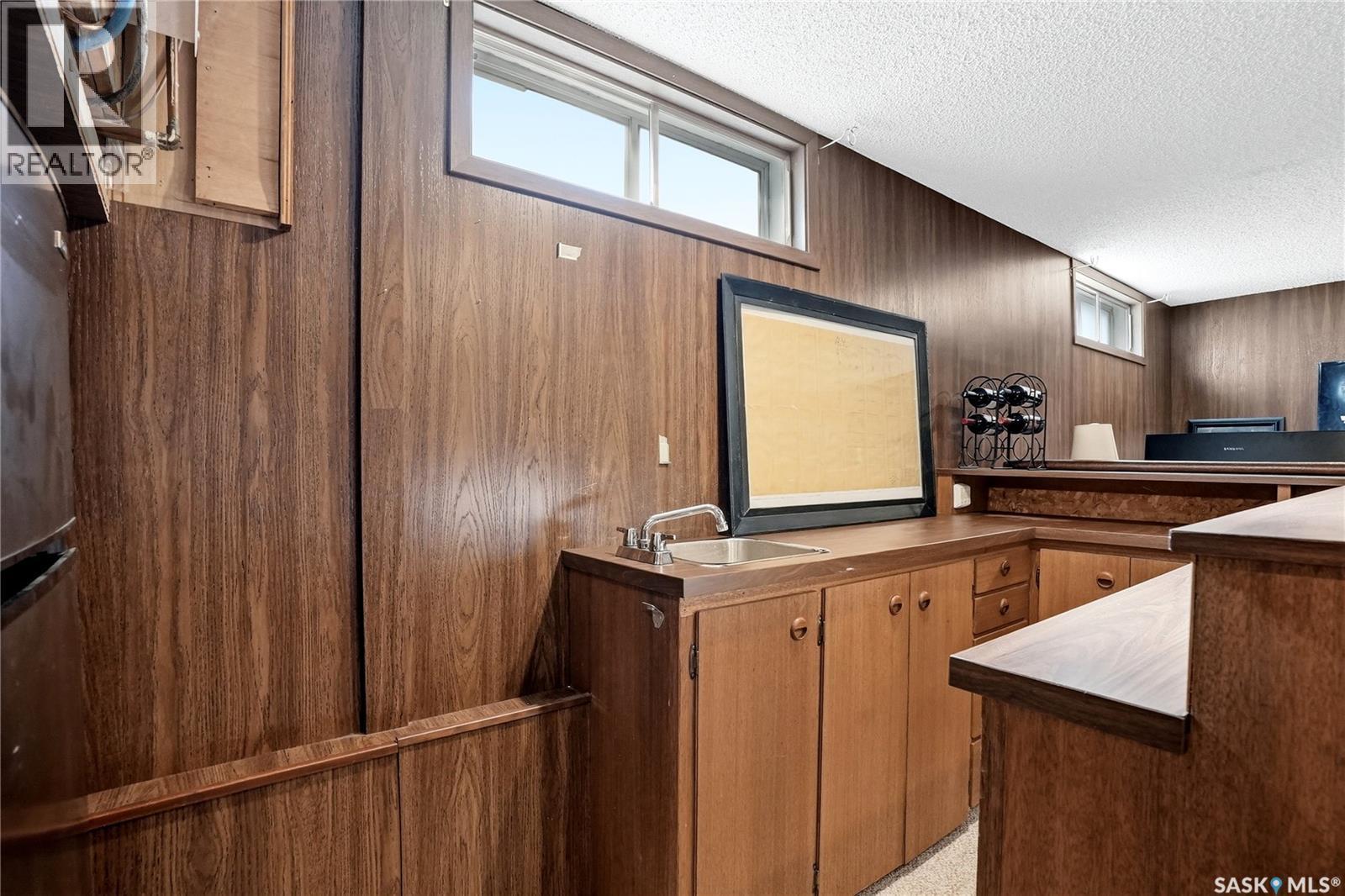 1918 Ewart Avenue, Saskatoon, SK - Indoor
