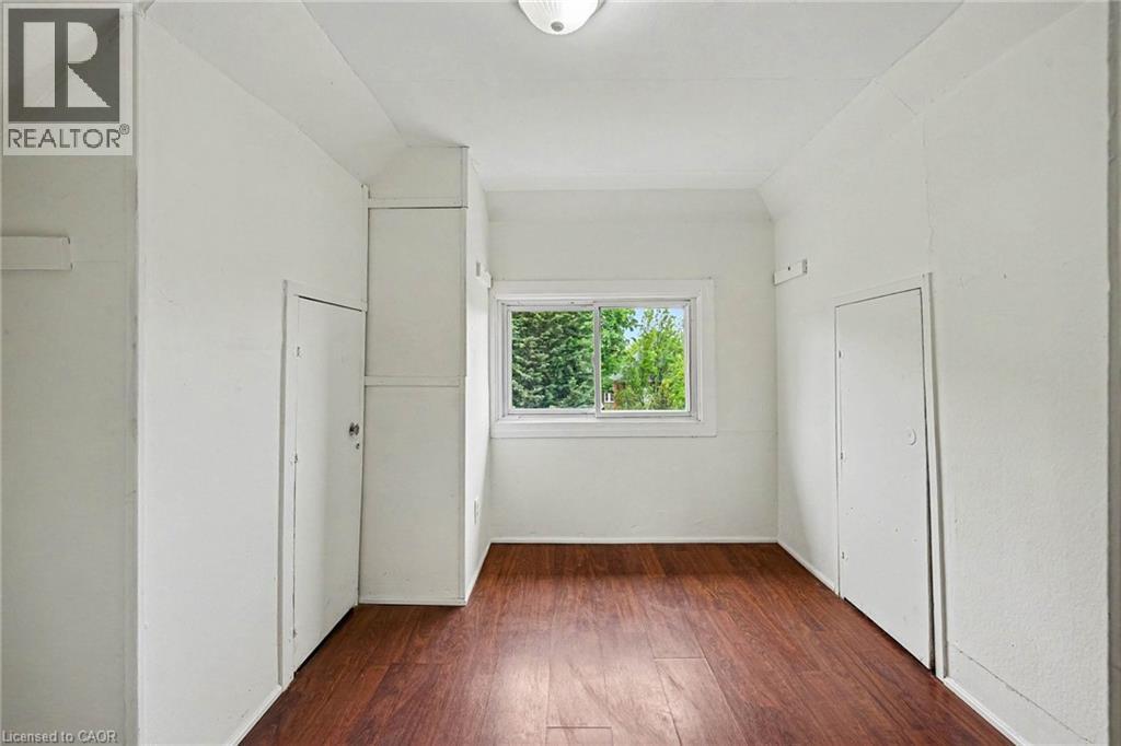 30 Province Street S, Hamilton, ON - Indoor Photo Showing Other Room