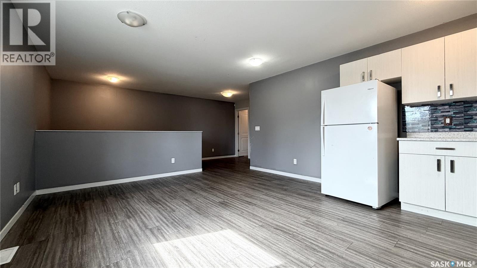 215 V Avenue N, Saskatoon, SK