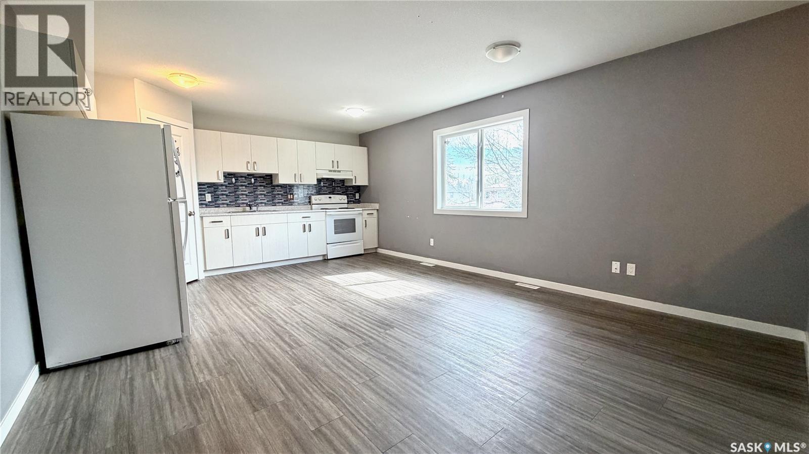 215 V Avenue N, Saskatoon, SK
