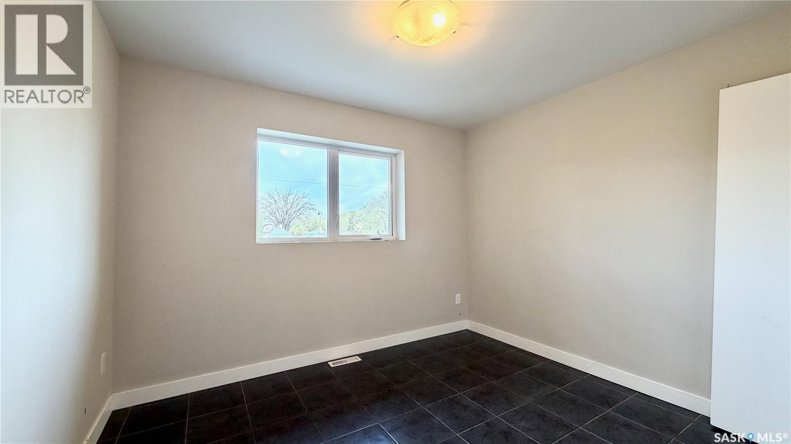 419 S Avenue S, Saskatoon, SK