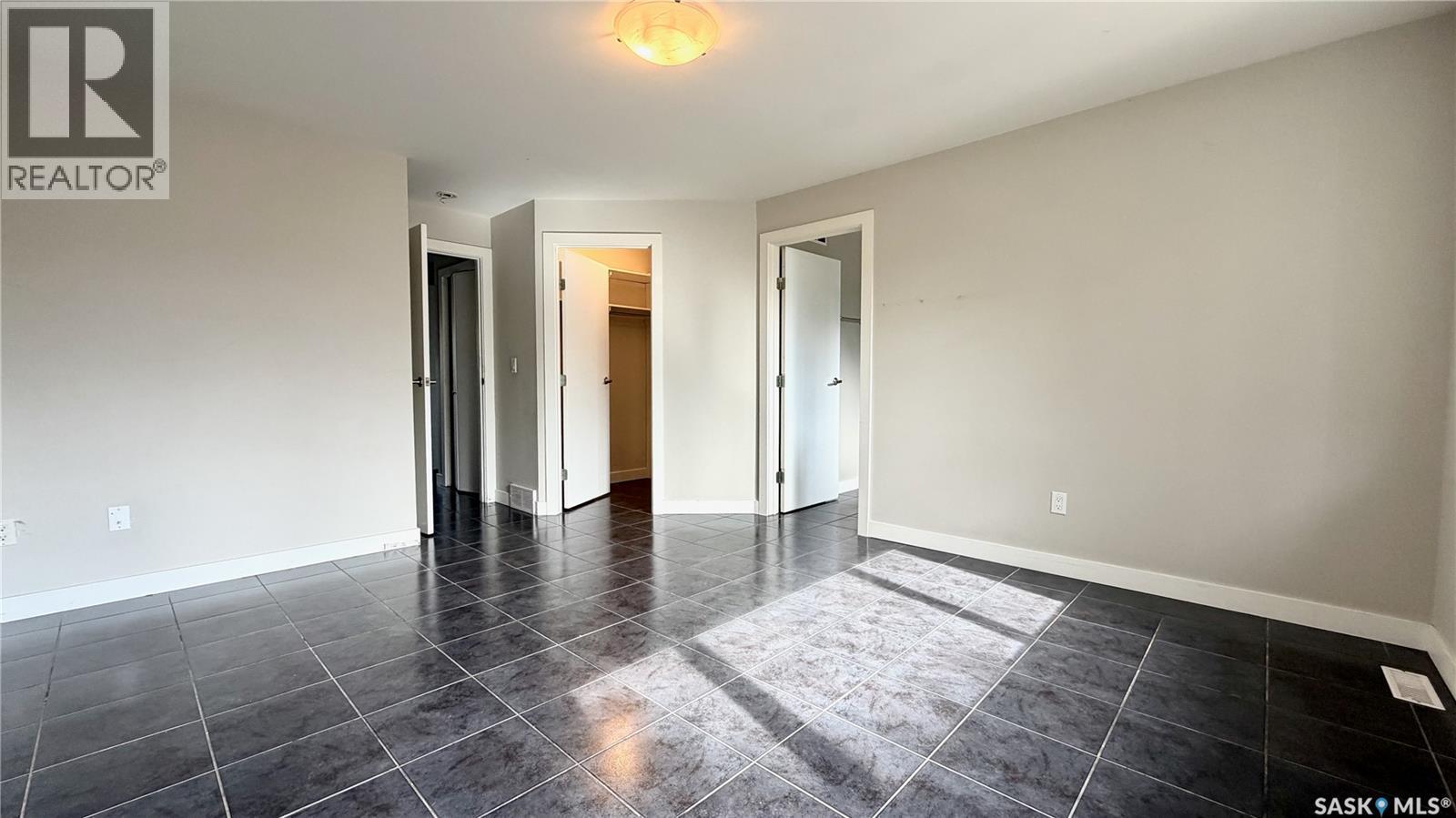 419 S Avenue S, Saskatoon, SK