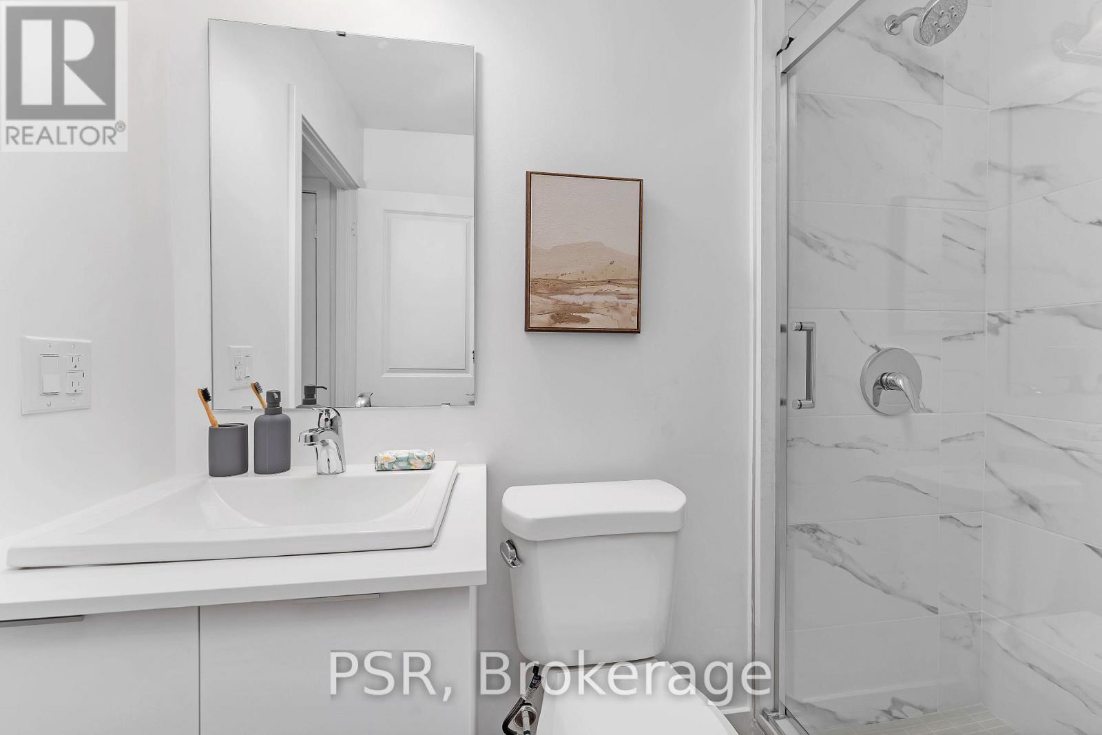125 - 37 Danforth Road, Toronto, ON - Indoor Photo Showing Bathroom