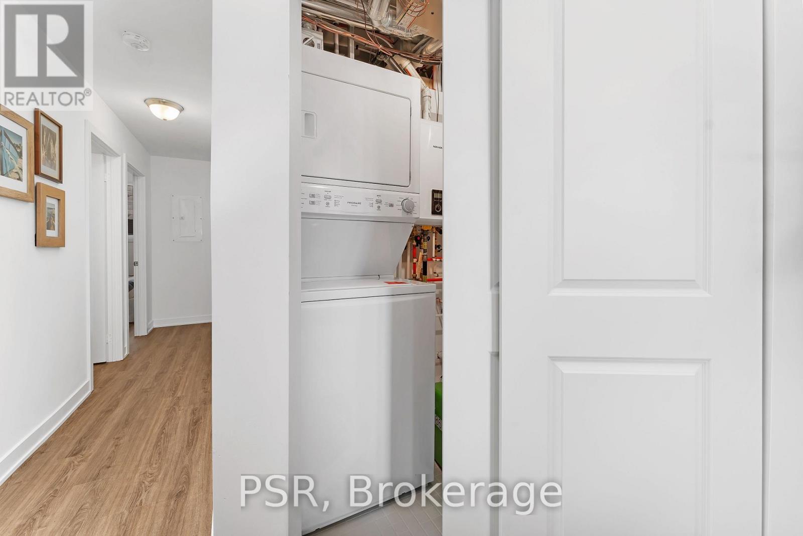 125 - 37 Danforth Road, Toronto, ON - Photo Showing Laundry Room