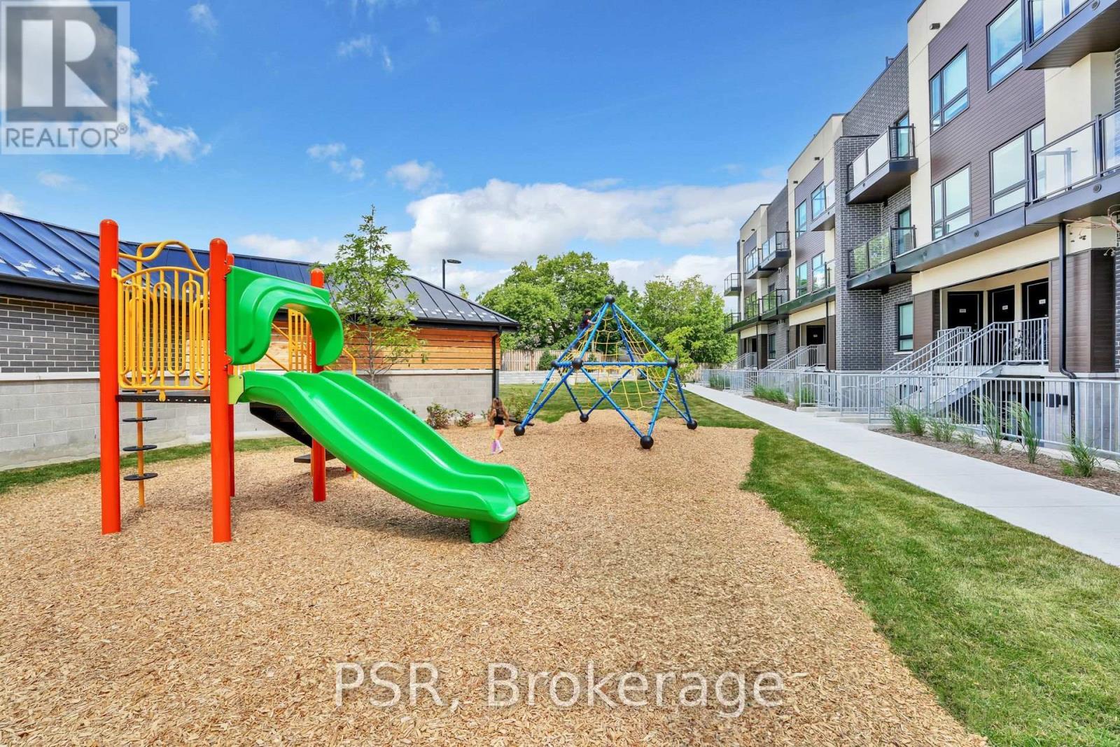 125 - 37 Danforth Road, Toronto, ON - Outdoor