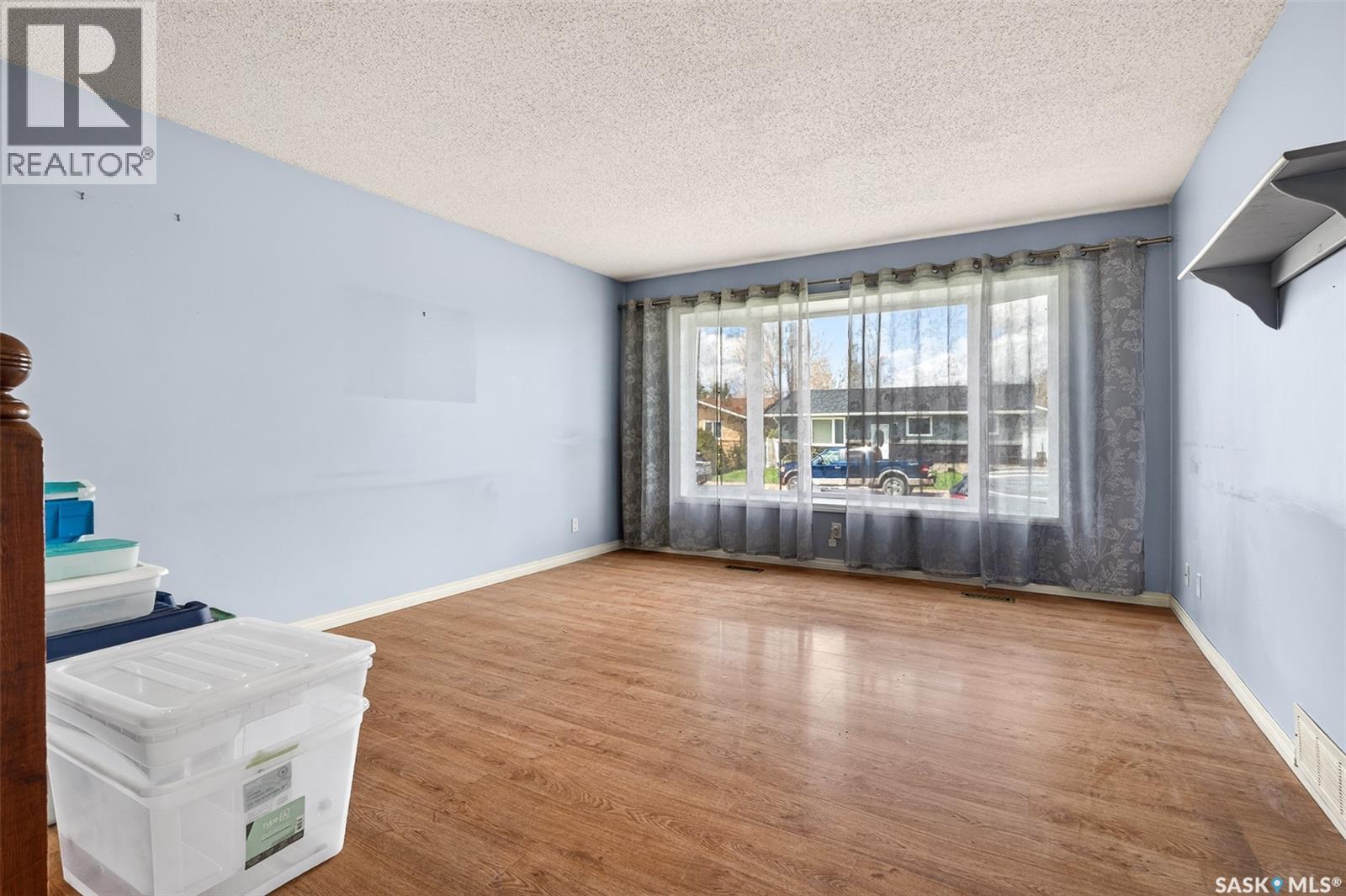 29 Edelweiss Crescent, Moose Jaw, SK - Indoor