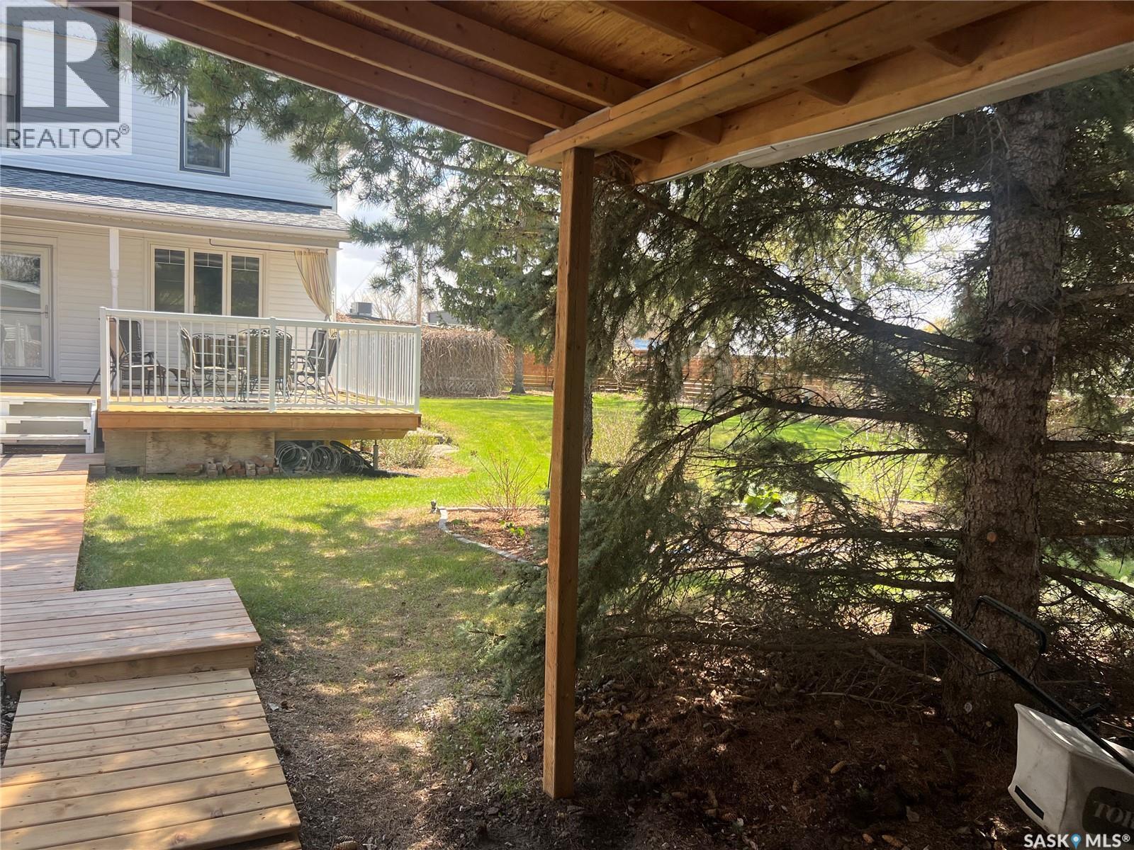 205 3Rd Avenue, Harris, SK - Outdoor With Deck Patio Veranda
